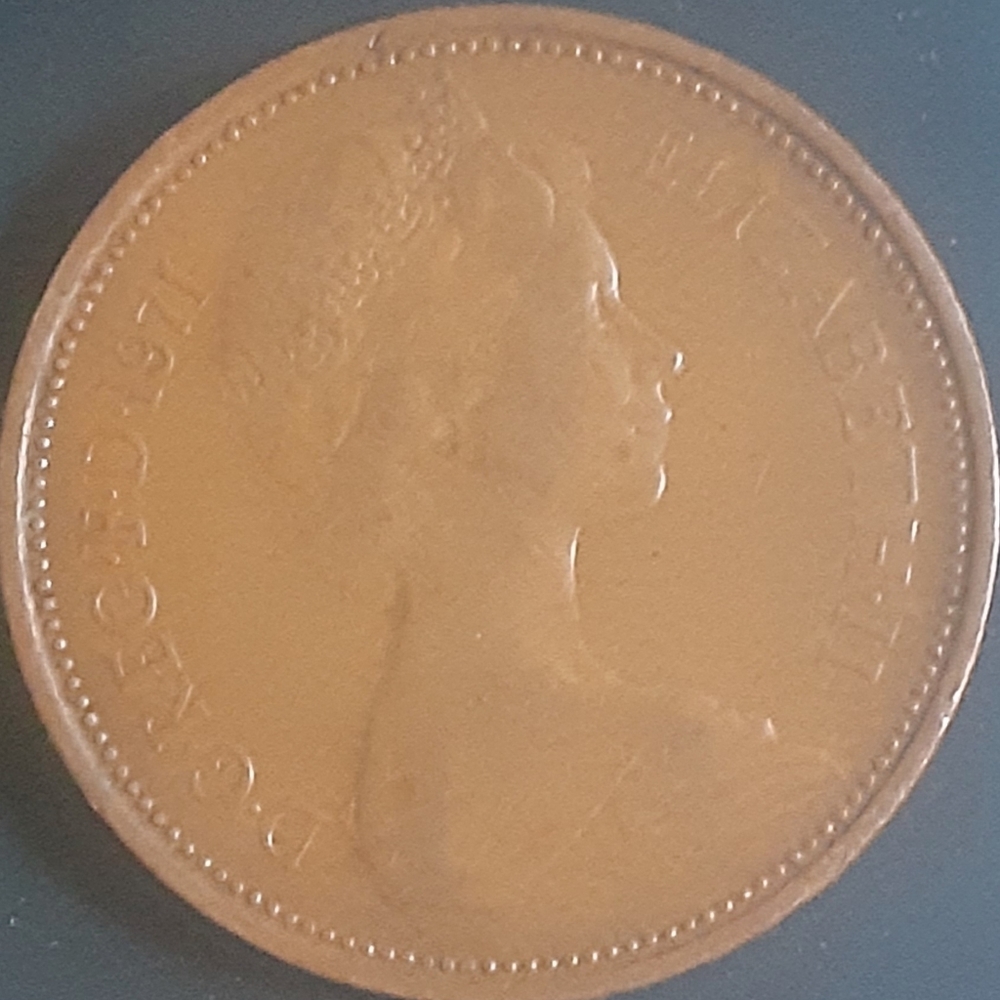 A GREAT BRITAIN 1971 NEW PENCE COIN